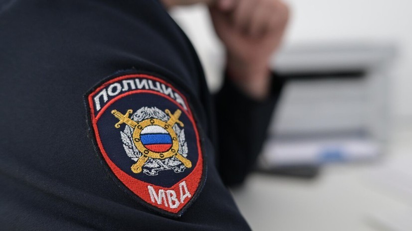 МВД: в Подмосковье при наезде авто на остановку погиб подросток, один пострадал