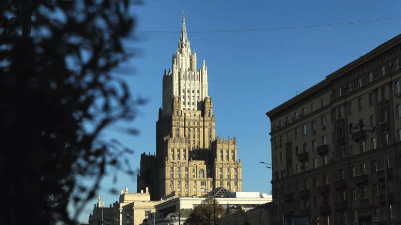 МИД: Россия в ответ на санкции запретила въезд в страну 13 гражданам Японии